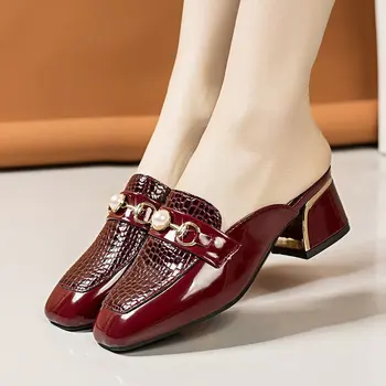 Женские полуботинки Baotou, мода 2023, Металлическая цепочка, квадратный носок, Толстый каблук, Офисная повседневная обувь в британском стиле, Весна-лето