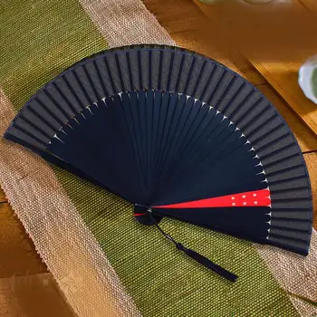 Китайский бамбуковый складной ручной вентилятор Элегантный легкий ручной вентилятор Тонкой работы Складной вентилятор ручной работы с кисточками