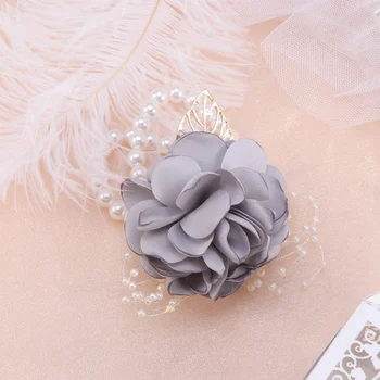 Светло-серый корсаж из искусственных роз на запястье Красивый реалистичный венок на запястье Жемчужный ручной цветок для подружки невесты Свадьба